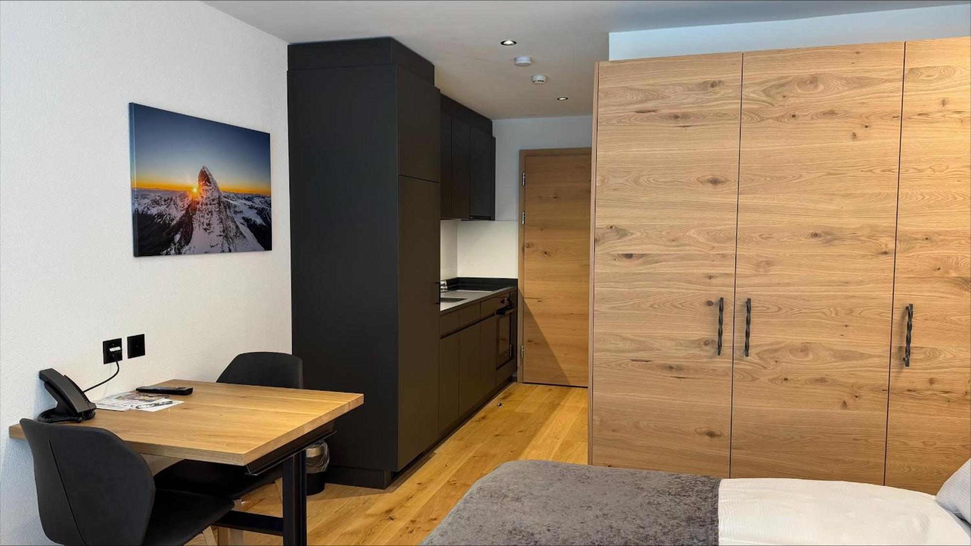Hotel Porta Cervino Таш Экстерьер фото